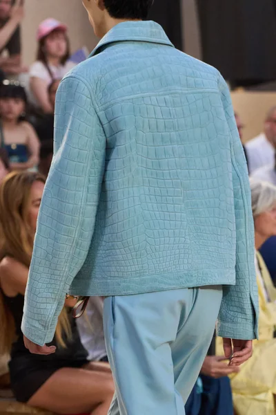 Look 155